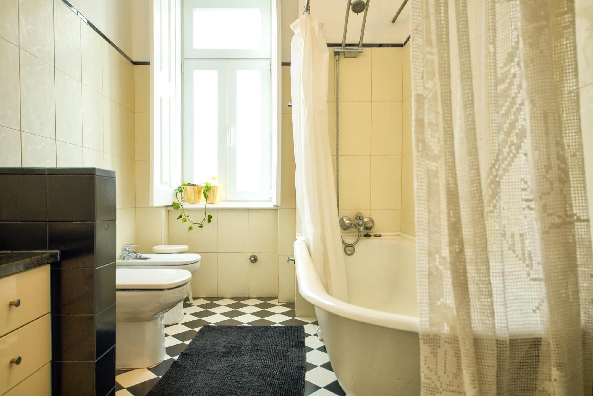 Adore Portugal Coimbra Guest House Luaran gambar